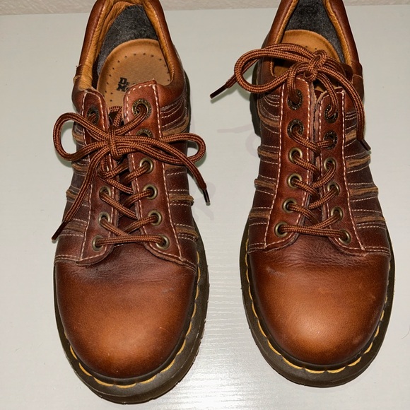 Vintage Dr Martens 12037 AW004 Platform Brown Leather Shoes Size 9 - Picture 1 of 7